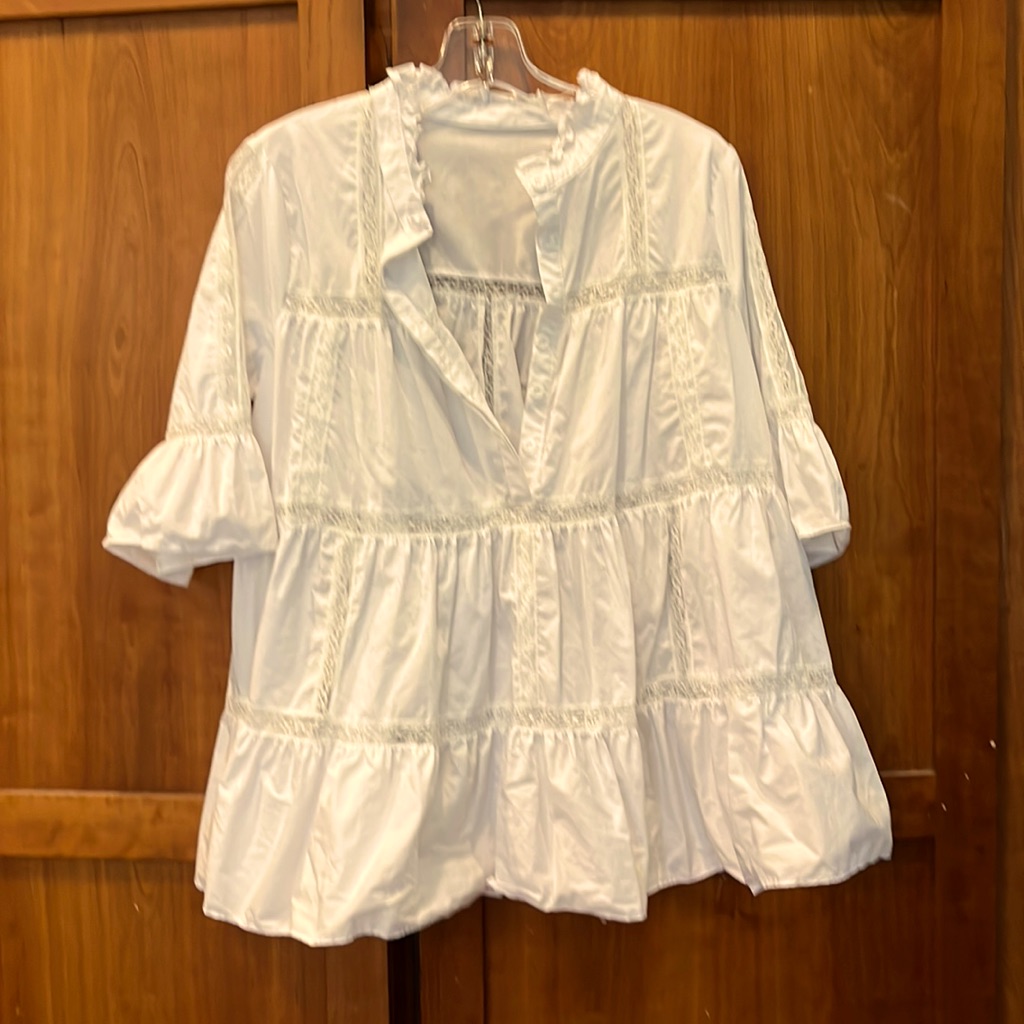 Feminine Lace And Ruffles White Top By Te Te Lee. 3/4 Length Sleeves.